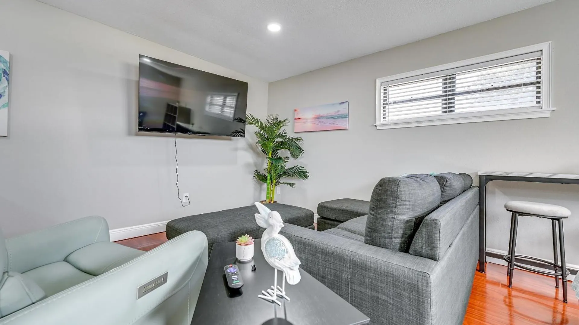 Cozy Tampa Studio, 8 Mi To Downtown! 0*,  USA